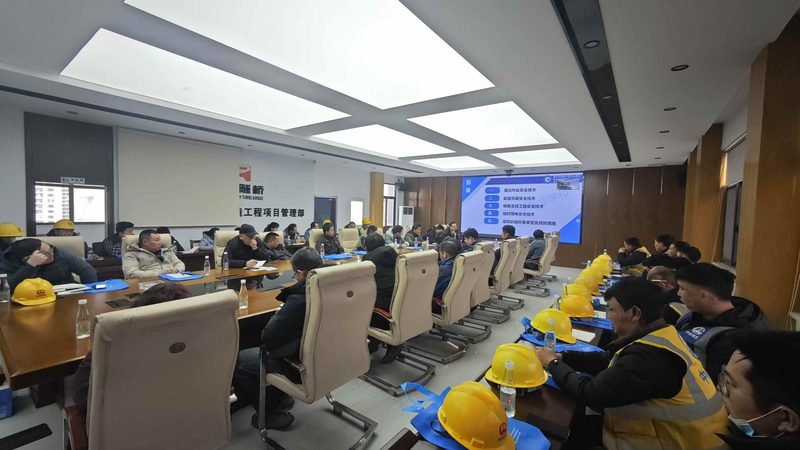 注册消防工程师培训费用主要由以下几个方面构成：